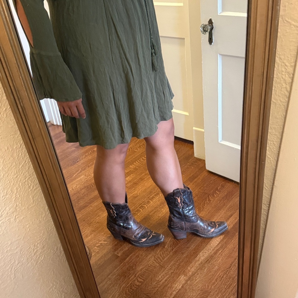 Ariat Leather Cowboy Boots